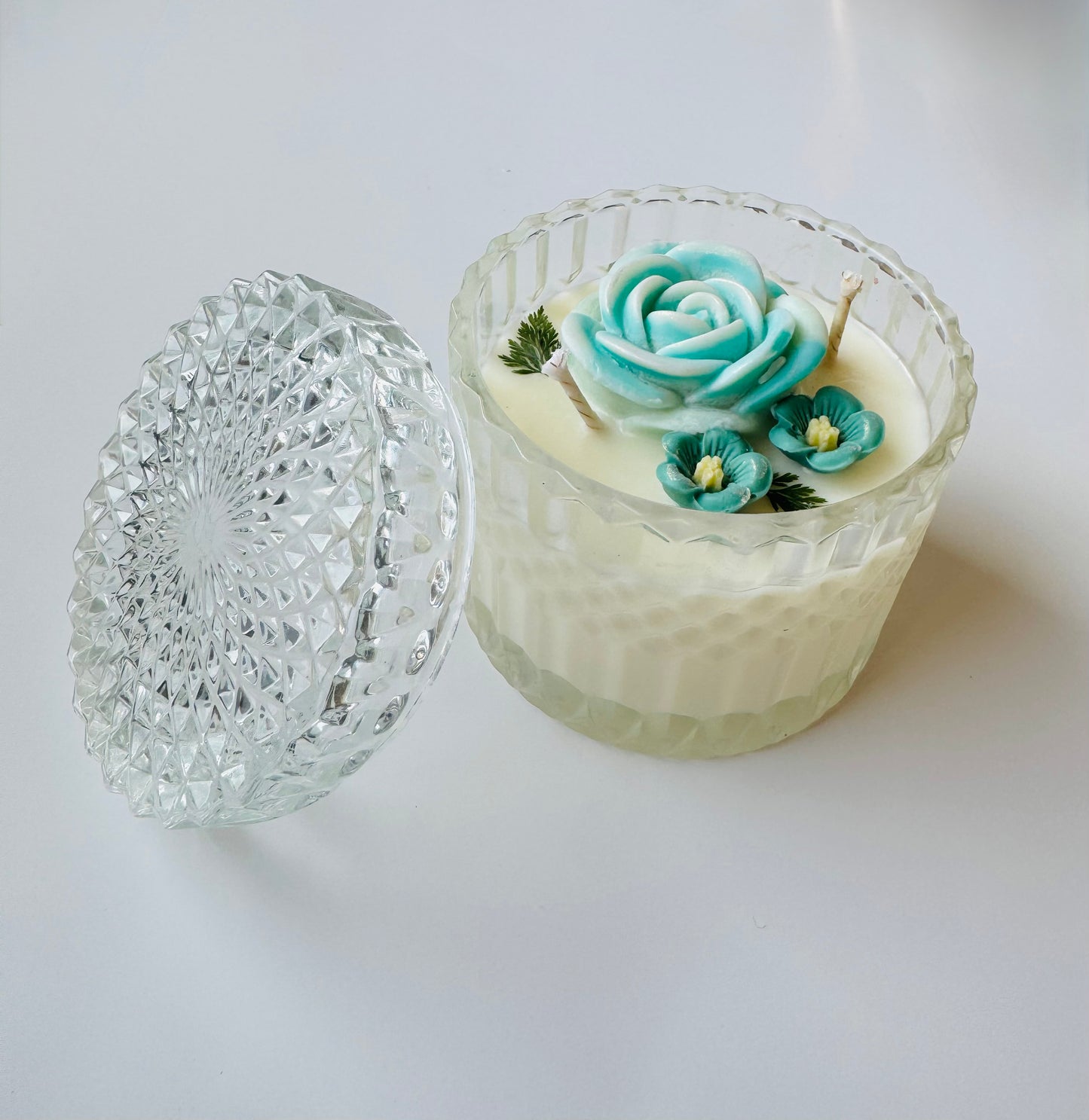10oz Honey Spiced Aqua Flower Candle