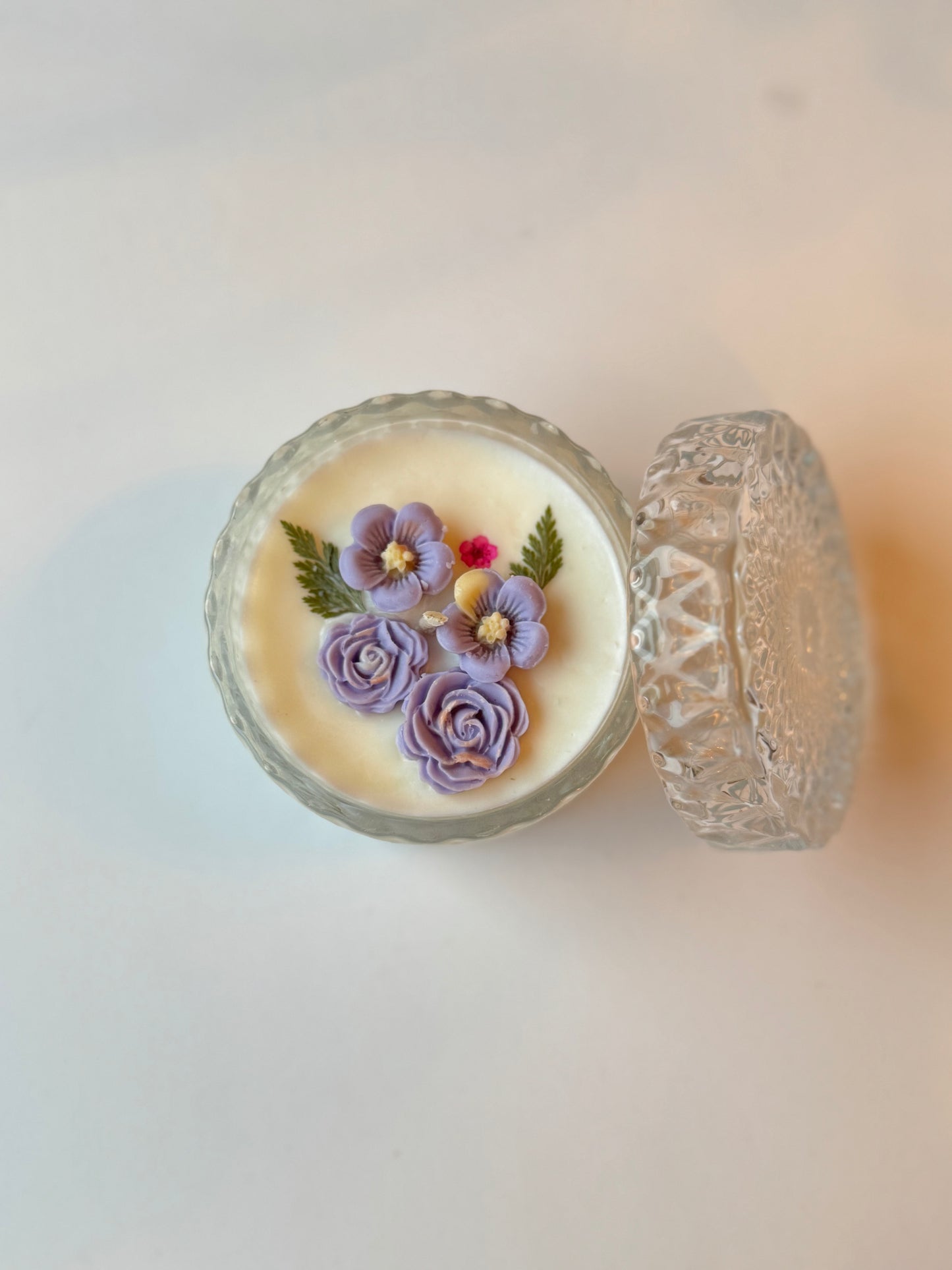 7oz Soy Wax Purple Flower Candle