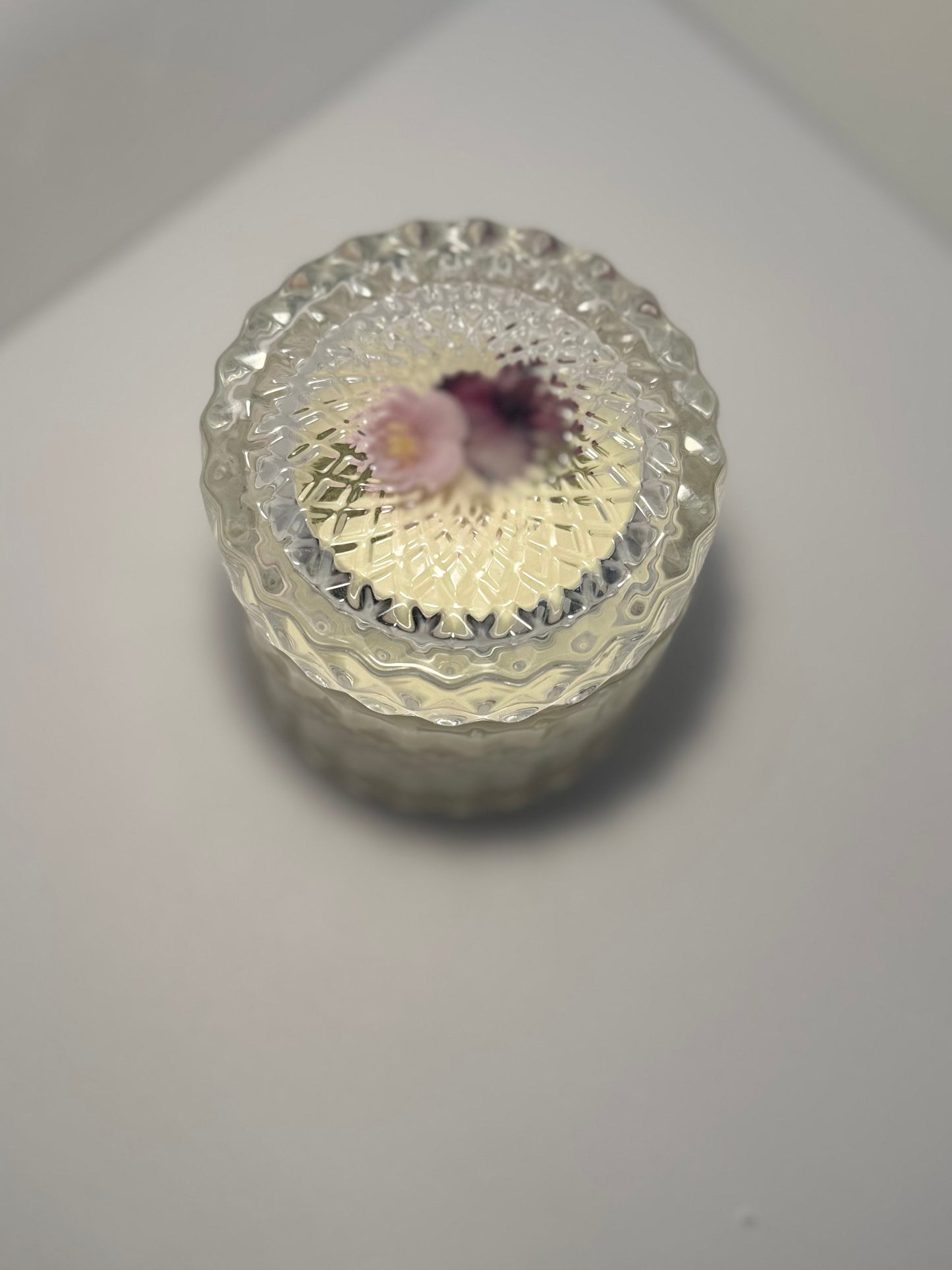 7oz Soy Wax Purple Flower Candle