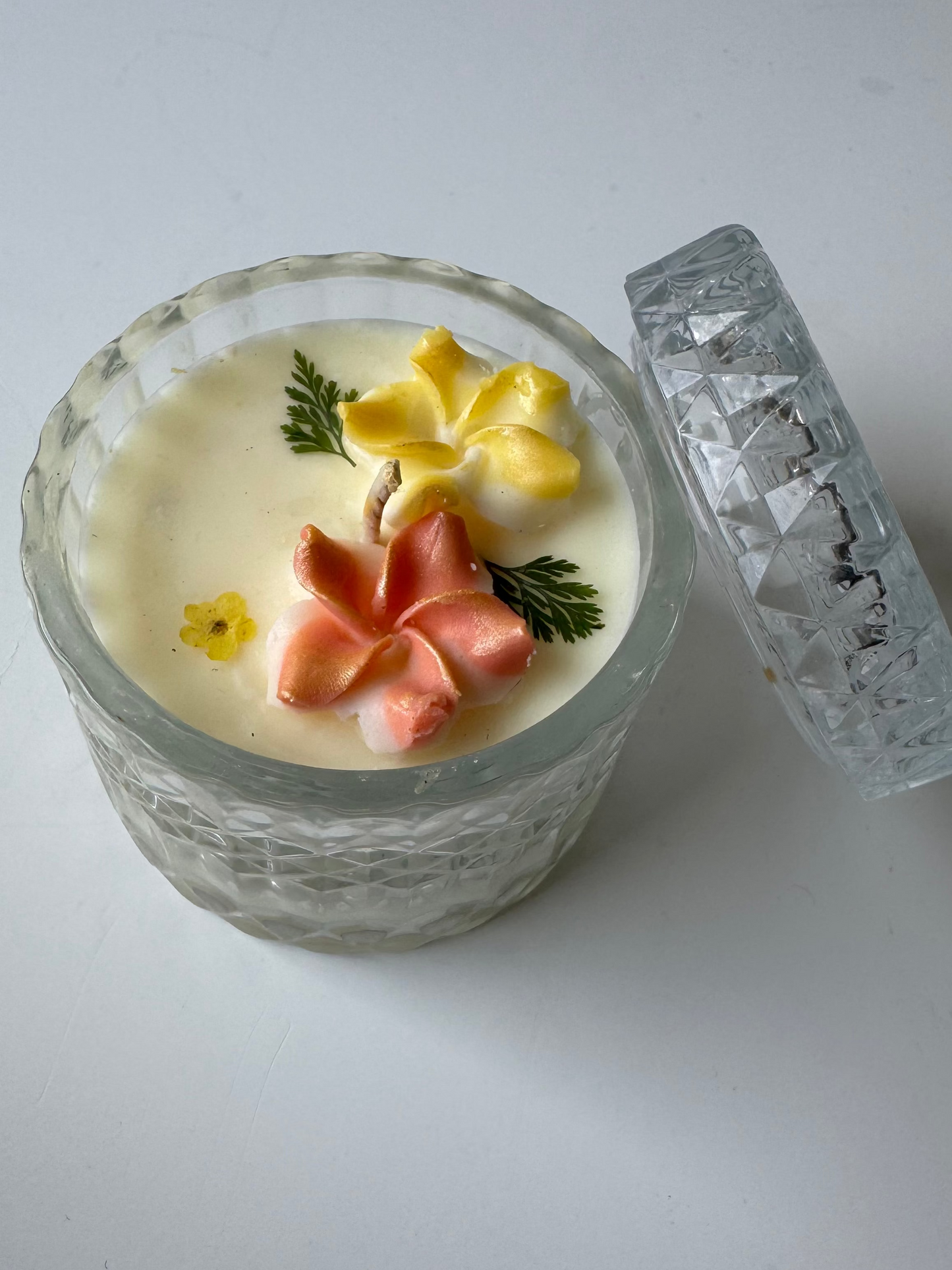 7oz Aloha Plumeria Candle