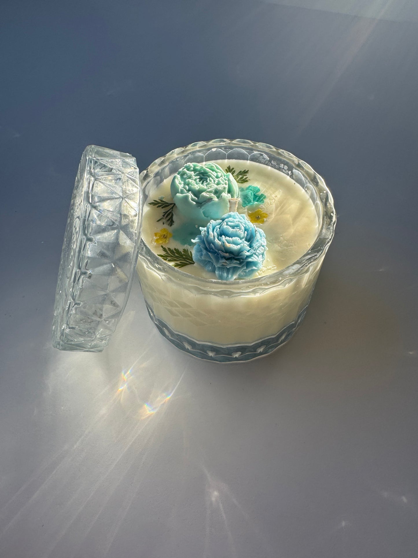 7oz Blueberry Cheesecake Flower Candle